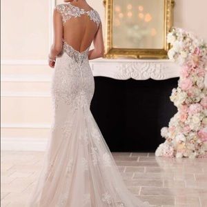 Romantic Lace Wedding Dress